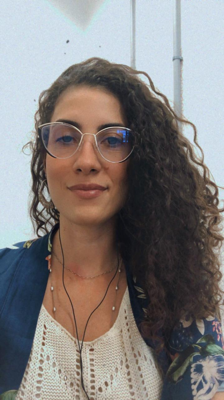 Flávia Freire